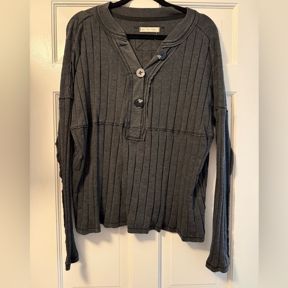 We The Free Charcoal Gray Ribbed Knit Top